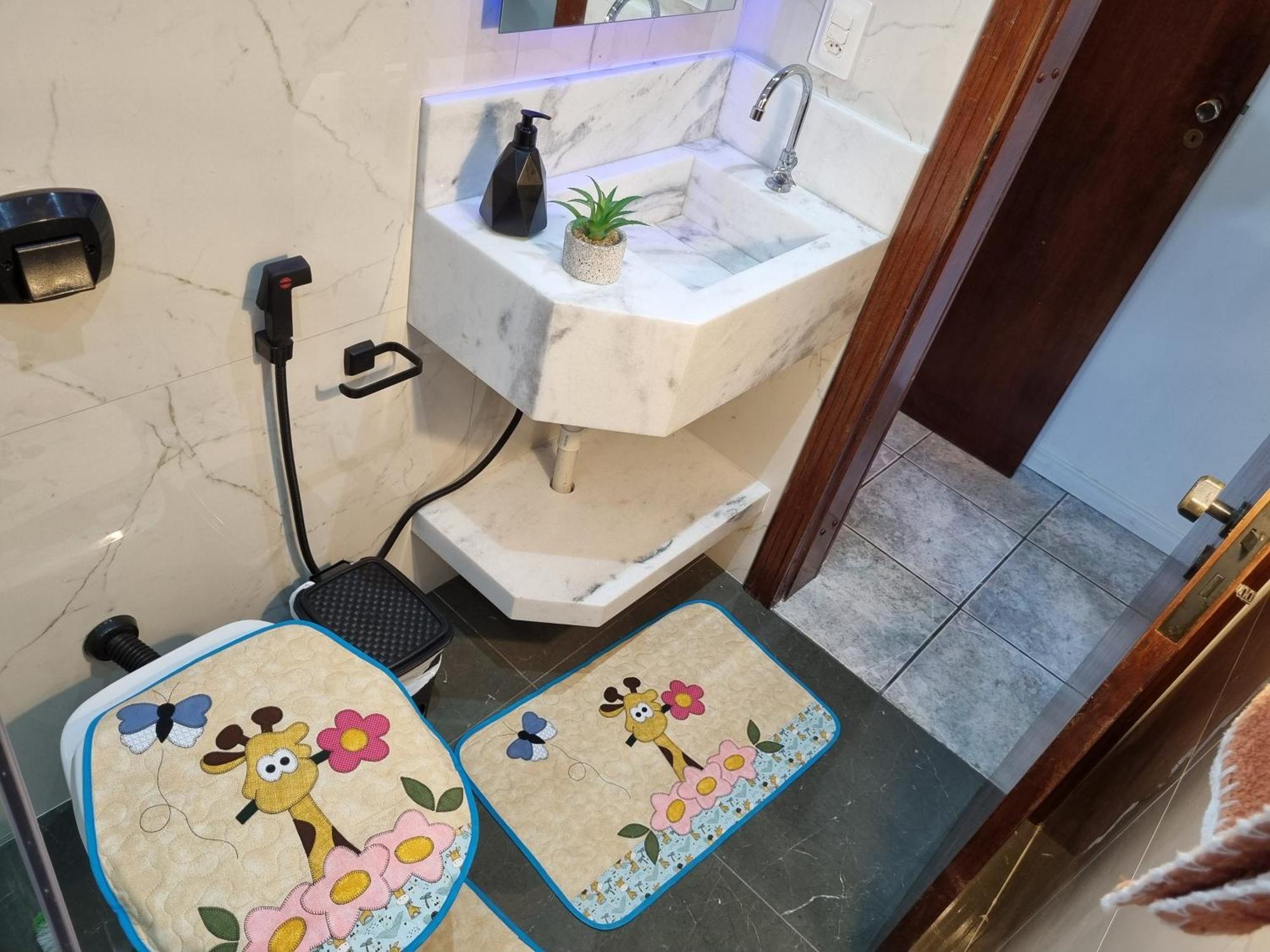 Uma Quadra E Meia Do Mar Ar Wifi Smart Tv Itapema Esterno foto